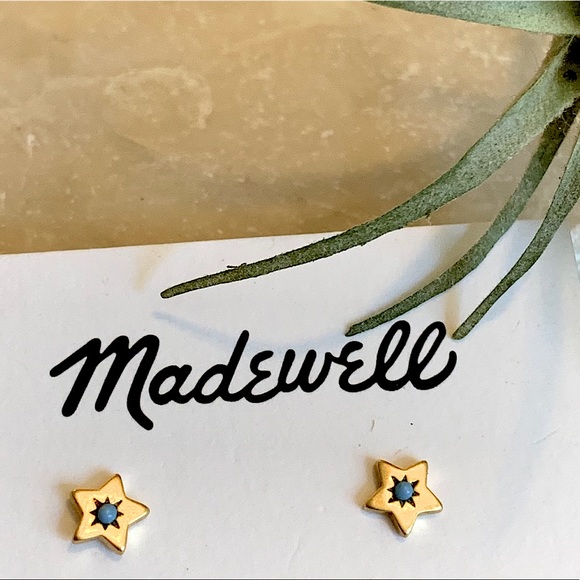 Madewell Jewelry - Madewell star, vintage gold dainty earrings